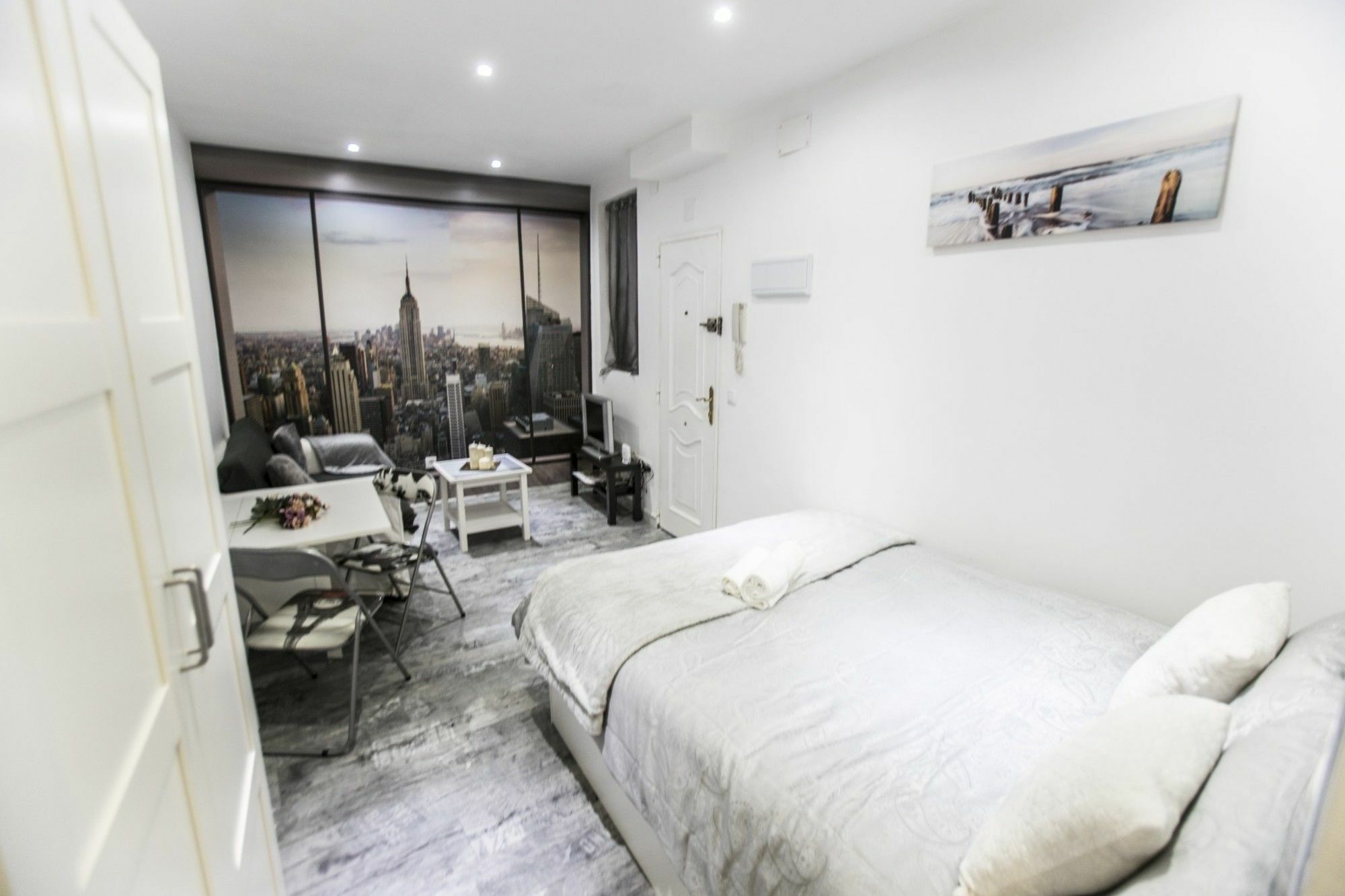 Forever Young Apartments Mediodia Μαδρίτη Εξωτερικό φωτογραφία